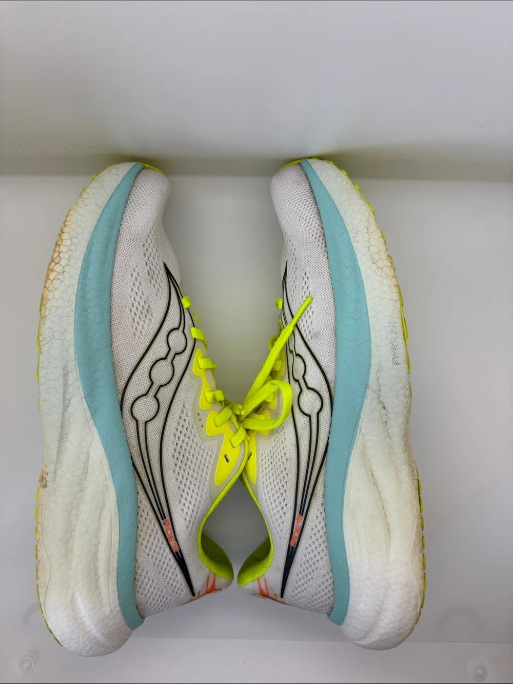 Saucony whether you
